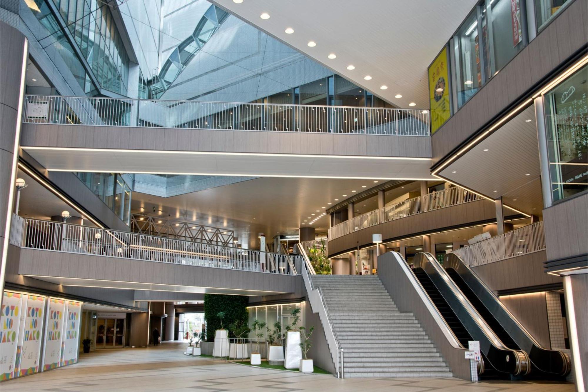 Ana Crowne Plaza Kobe By Ihg Hotel Exterior foto Interior of the library