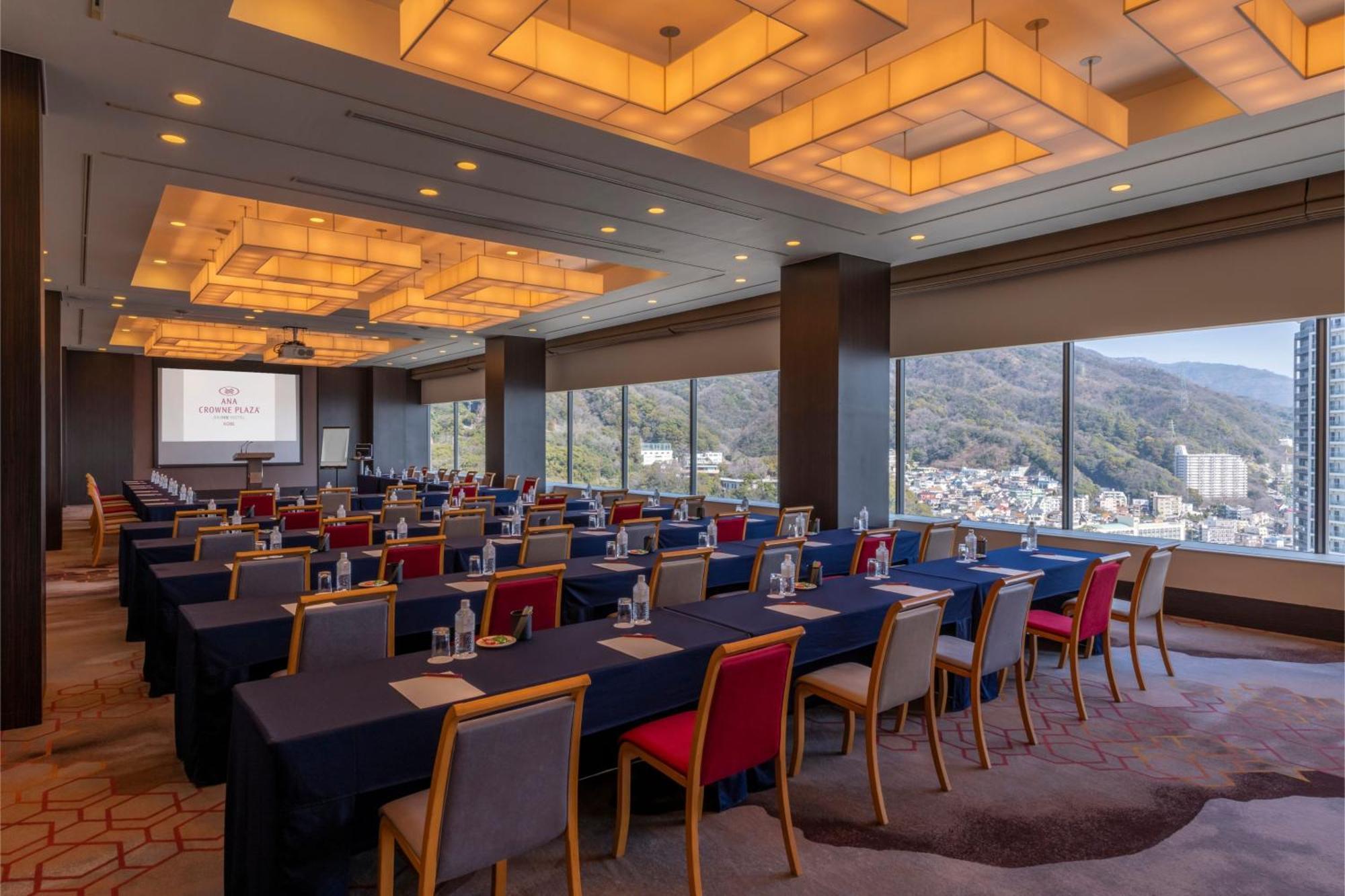 Ana Crowne Plaza Kobe By Ihg Hotel Exterior foto Meeting room